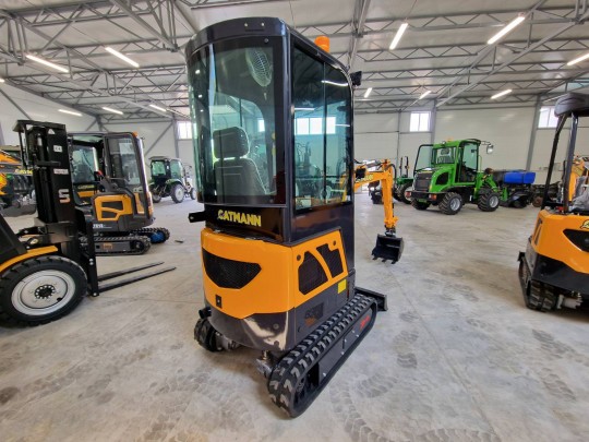 Экскаватор CATMANN LT-318 G