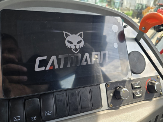 Экскаватор-погрузчик телескоп CAT-808СX