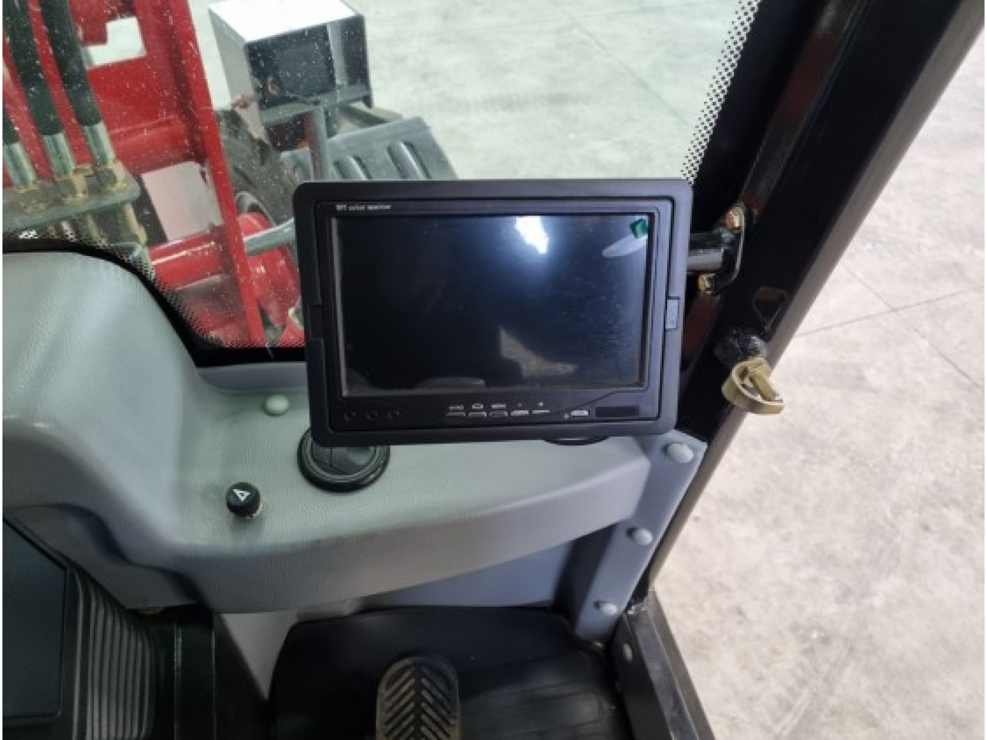  XD-825 TELEMATIC