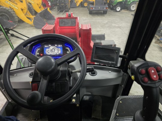 Погрузчик CATMANN XD-825 TELESCOP