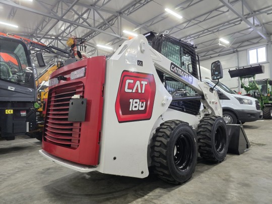 Мини-погрузчик CAT-180