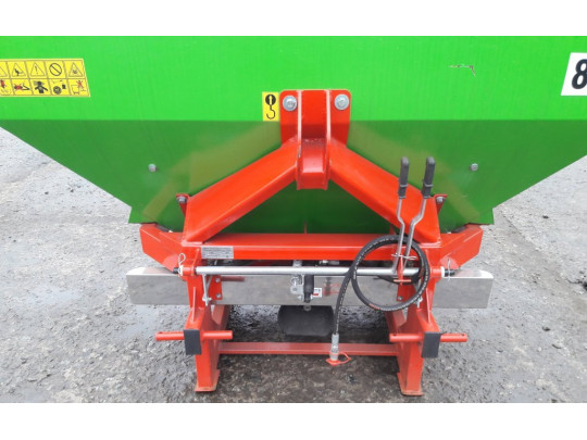 Разбрасыватель минеральных удобрений STRUMYK Tytan 800